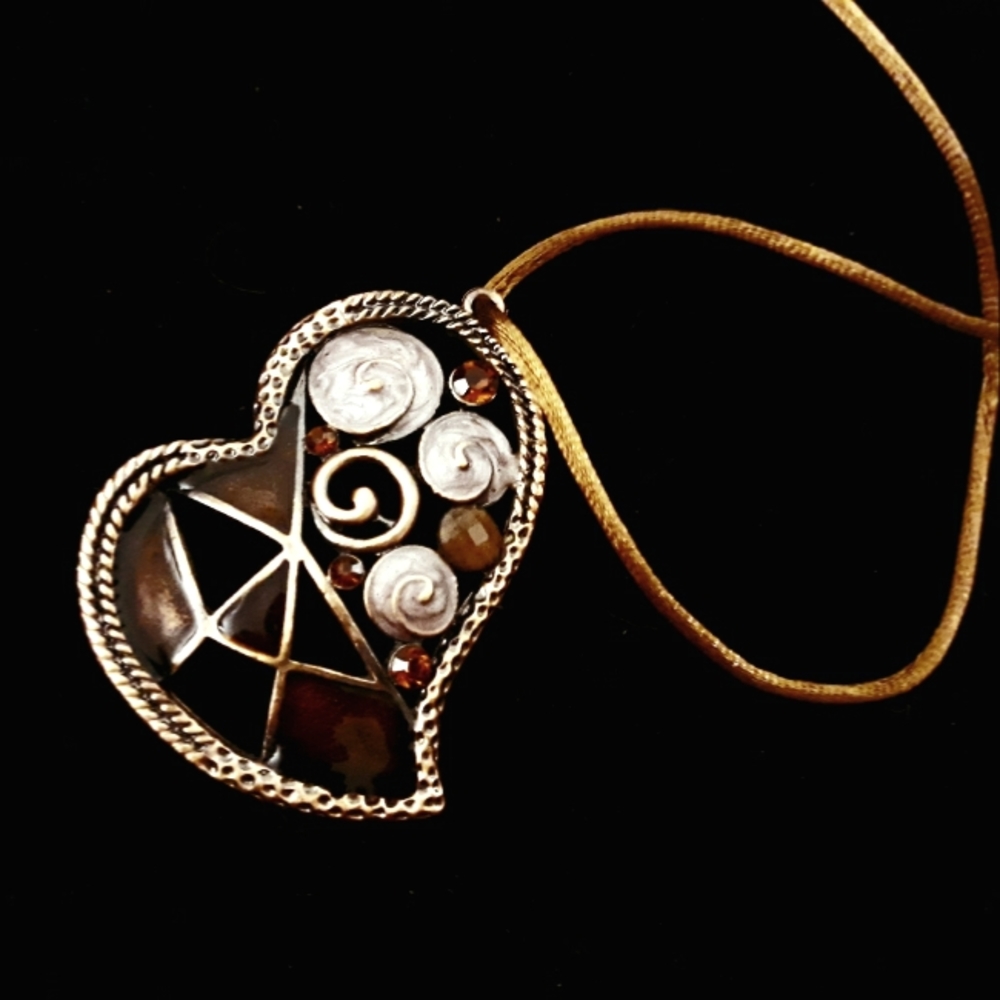 Whimsical Metal Enamel Heart Pendant Necklace
